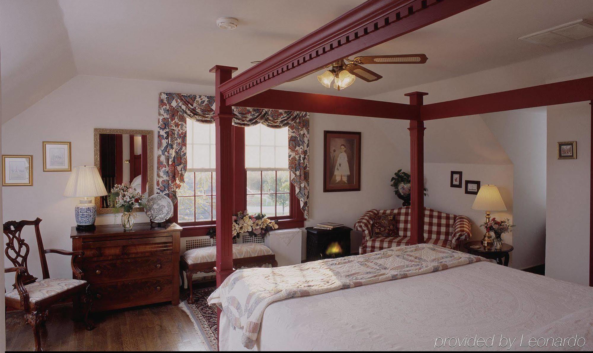 ซีดาร์ ออฟ วิลเลียมส์เบิร์ก เบด แอนด์ เบรคฟาสต์ Bed & Breakfast ภายนอก รูปภาพ