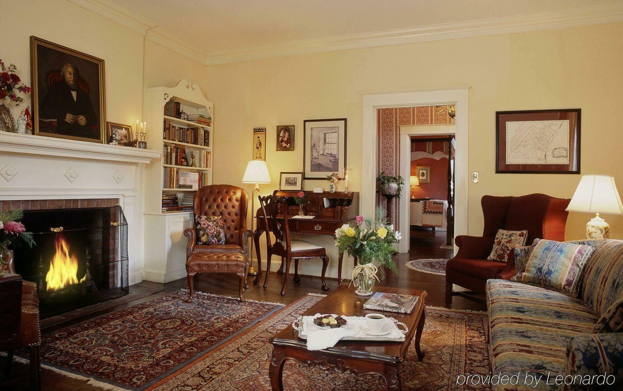 ซีดาร์ ออฟ วิลเลียมส์เบิร์ก เบด แอนด์ เบรคฟาสต์ Bed & Breakfast ภายนอก รูปภาพ